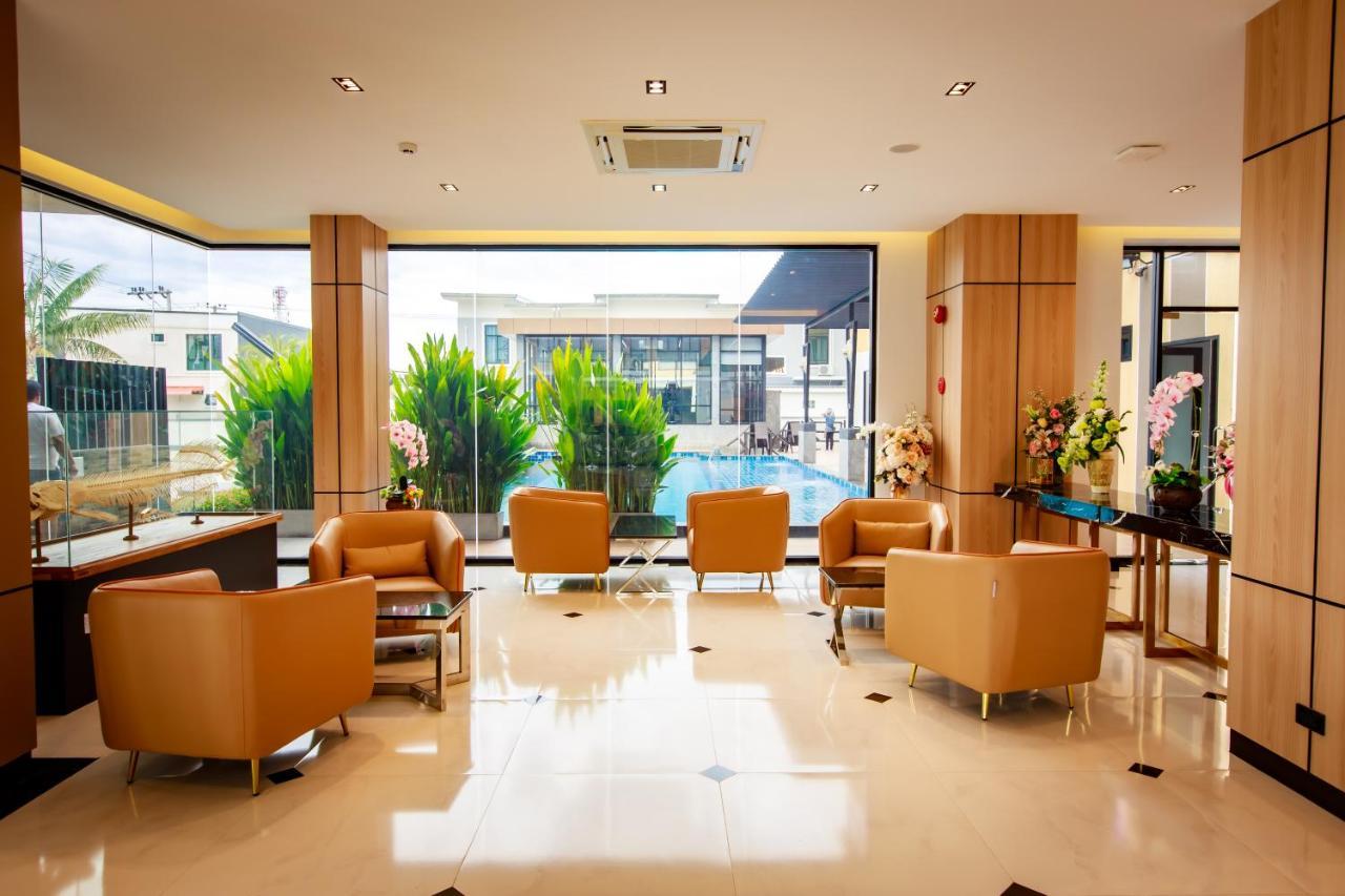 Siri Hotel Lumphun Ban Pa Daet Ngoại thất bức ảnh