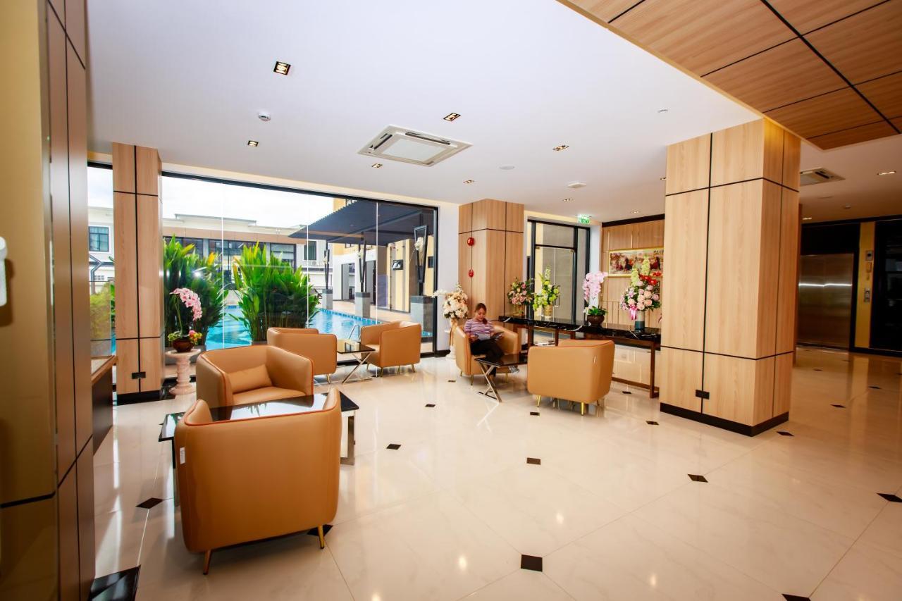 Siri Hotel Lumphun Ban Pa Daet Ngoại thất bức ảnh