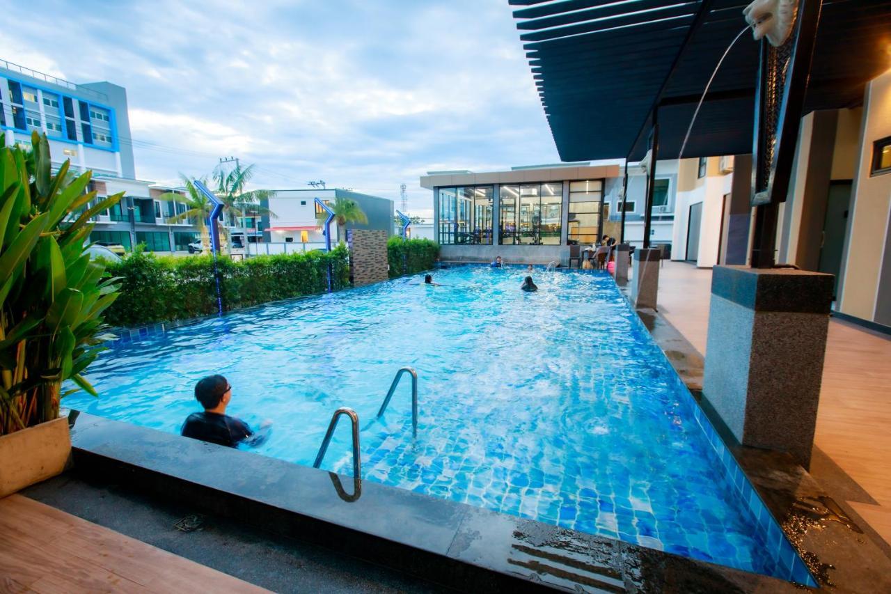 Siri Hotel Lumphun Ban Pa Daet Ngoại thất bức ảnh